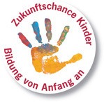 Logo „Von der Kita-Mama zur Schul-Mama”. 
Was Mütter zum Thema “Übergang von der Kita zur Schule” wissen sollten. 
Ein Projekt zur Ausbildung von Multiplikatorinnen für die Elternarbeit
mit türkischen Müttern.